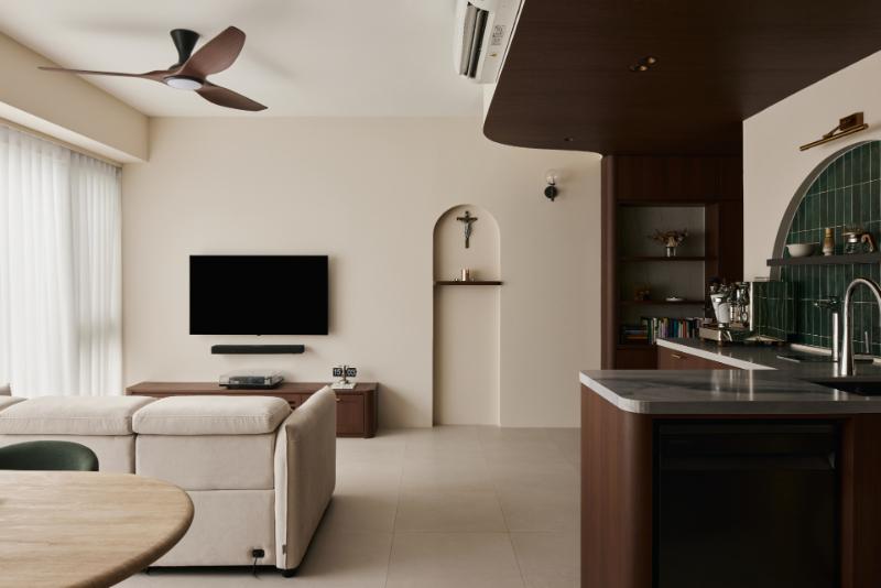 Inside a 775 sq.ft Singapore Abode Where Nature Meets Form