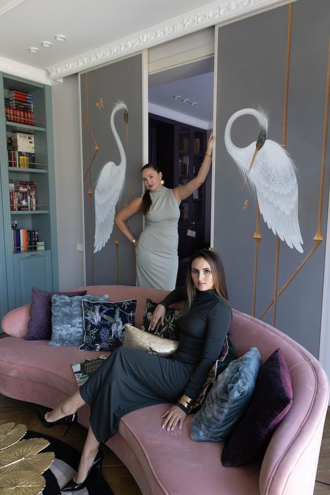 Tour a 1920s-Inspired Abode that Glows like a Jewellery Box