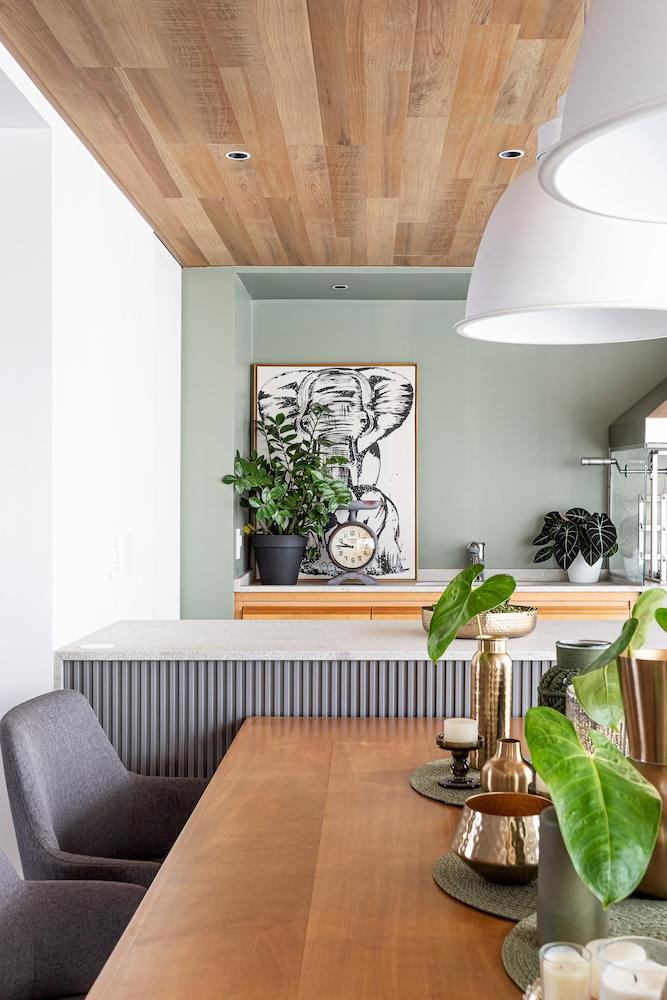Modern Comfort Meets Nature in this São Paulo Apartment
