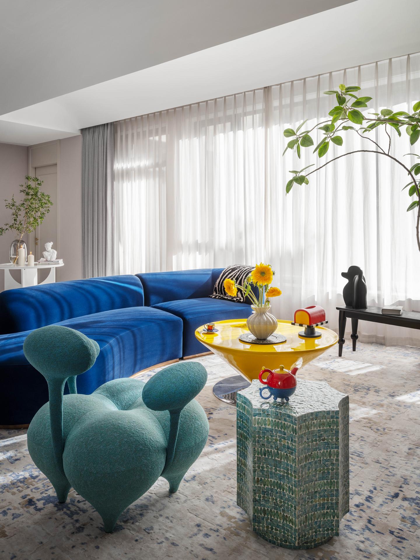 This Beijing Home Channels Piet Mondrian's Colour Theory into Luxury Living