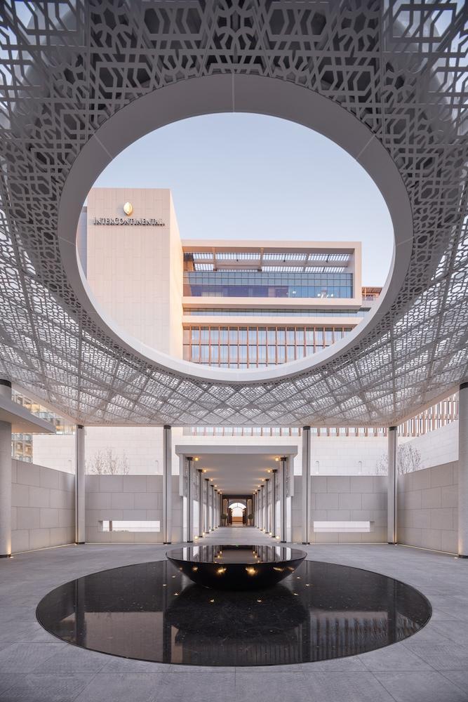 HKS Translates Traditional Ili Courtyard Homes into New Xinjiang Hotel