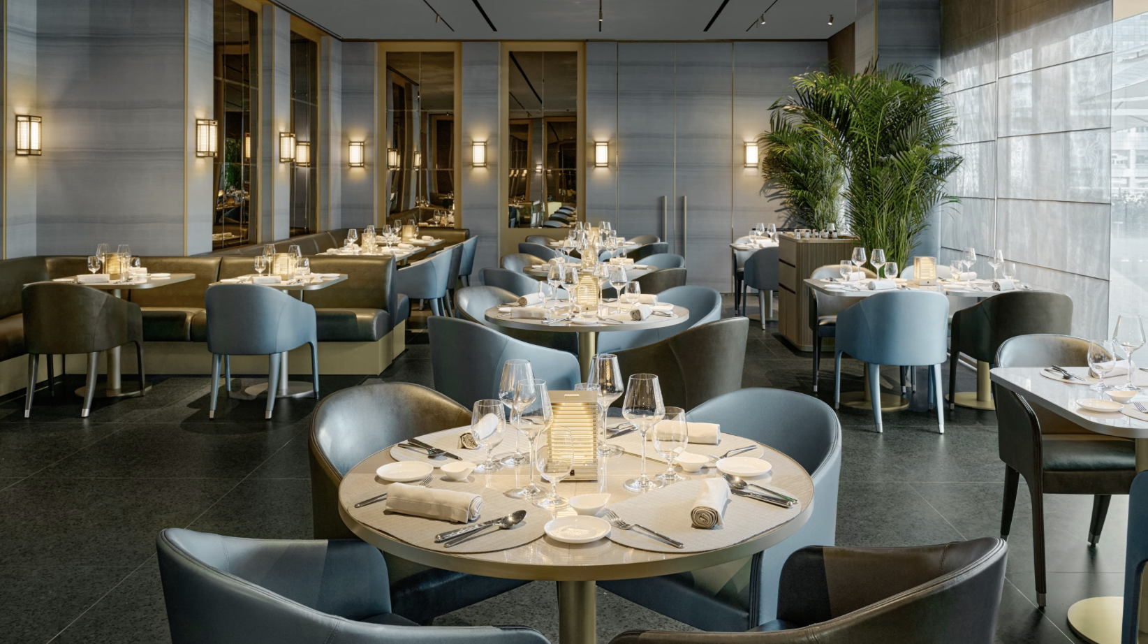4 Luxury Fashion Cafés Opened in Asia in 2025