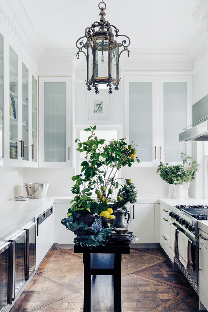 Collette's love of greenery extends even to the kitchen.