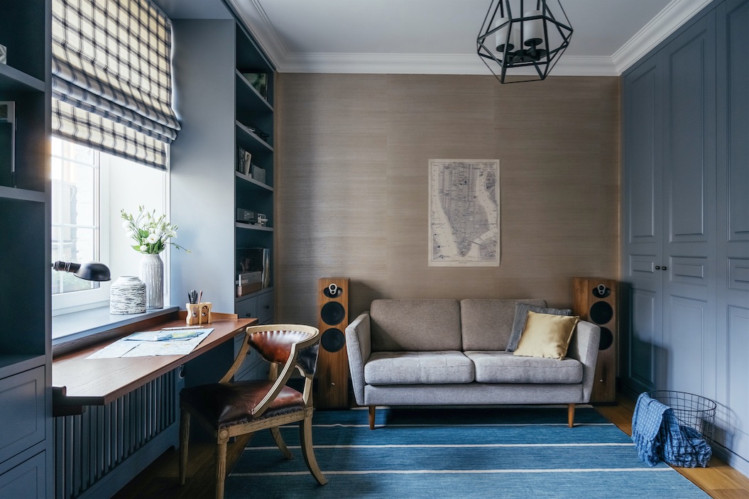 Big on style: this compact Moscow home shines in vibrant shades