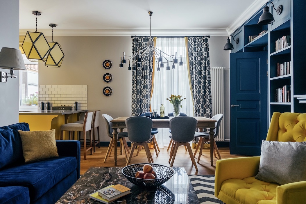 Big on style: this compact Moscow home shines in vibrant shades