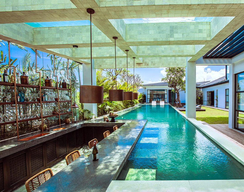 5 of the most luxurious pool designs