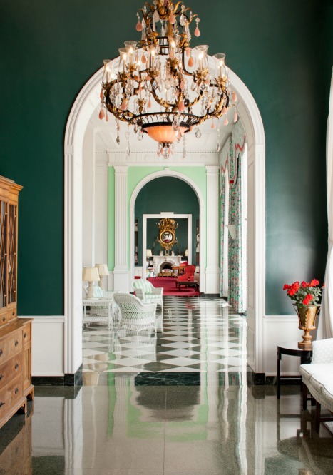 Inside a Fabulous Hollywood Regency Apartment in Los Angeles - Homeworthy