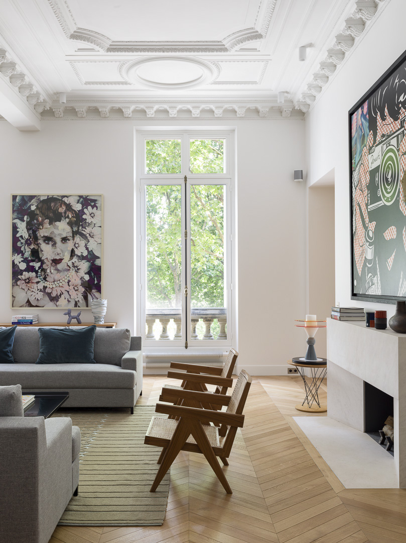Pop art meets old Paris in this soulful heritage apartment
