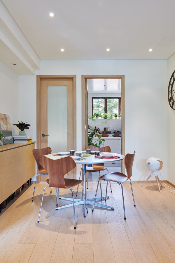 In Tai Hang, a 770sqft apartment is the perfect haven for a young homebody couple