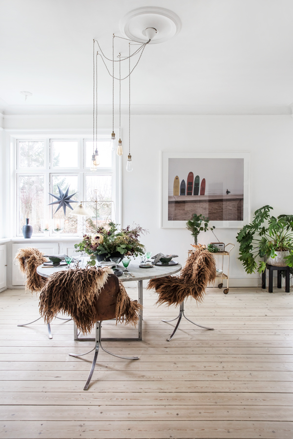 A rustic-modern Copenhagen home that’s dressed up for the holidays