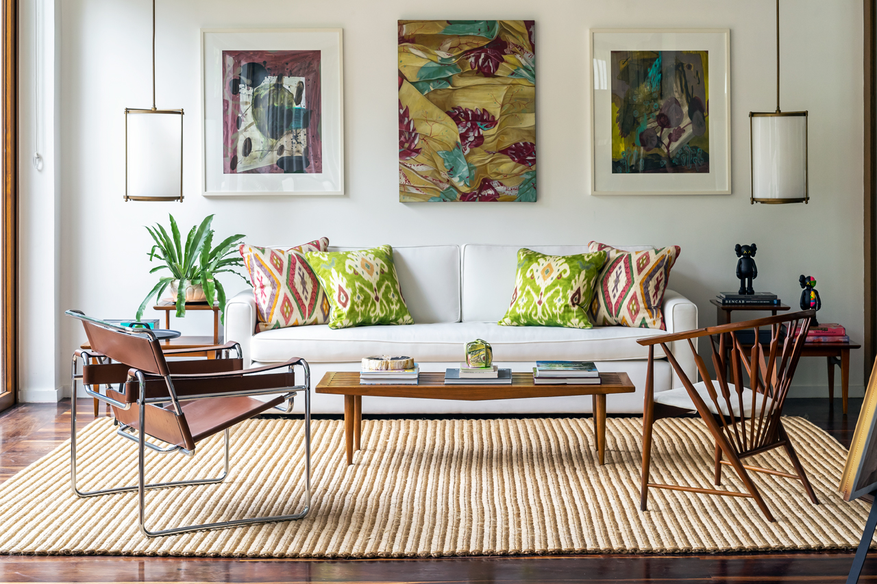 In Manila, Modern Art and Midcentury Furniture Punctuate an Eclectic Home