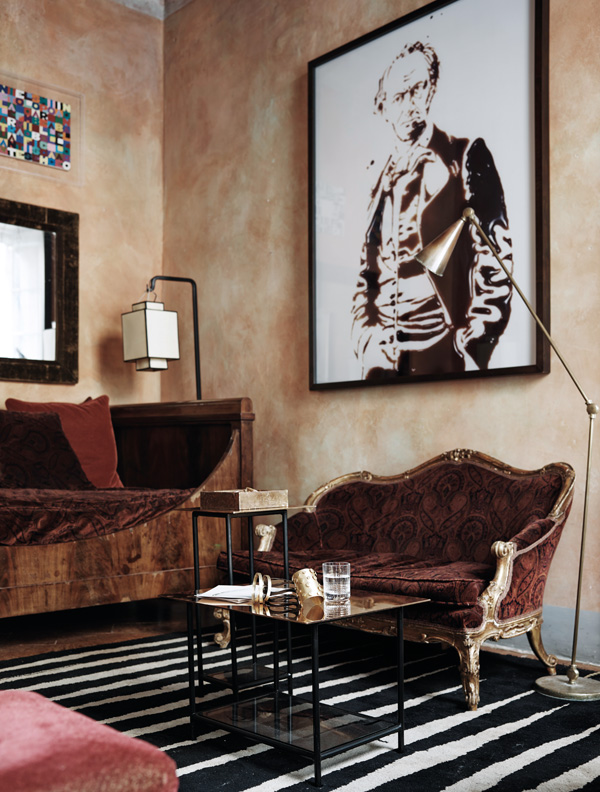 Antique appointments intermingle with mid-century modern pieces, items from Osanna’s collection and contemporary art throughout the family’s abode