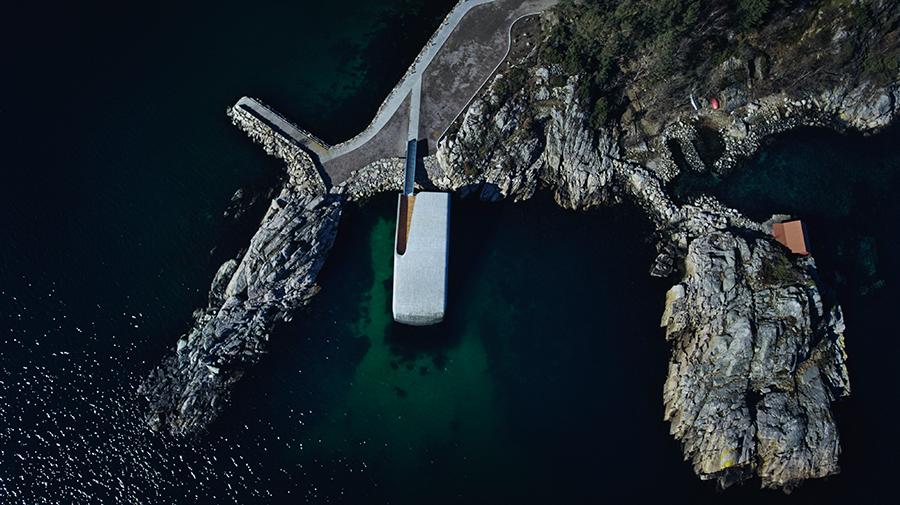 位於挪威的全球最大型水底餐廳Under