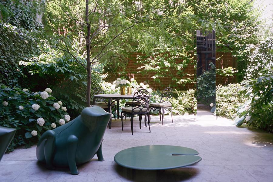 A beautiful tapestry of trees and shrubs on the alfresco rooftop