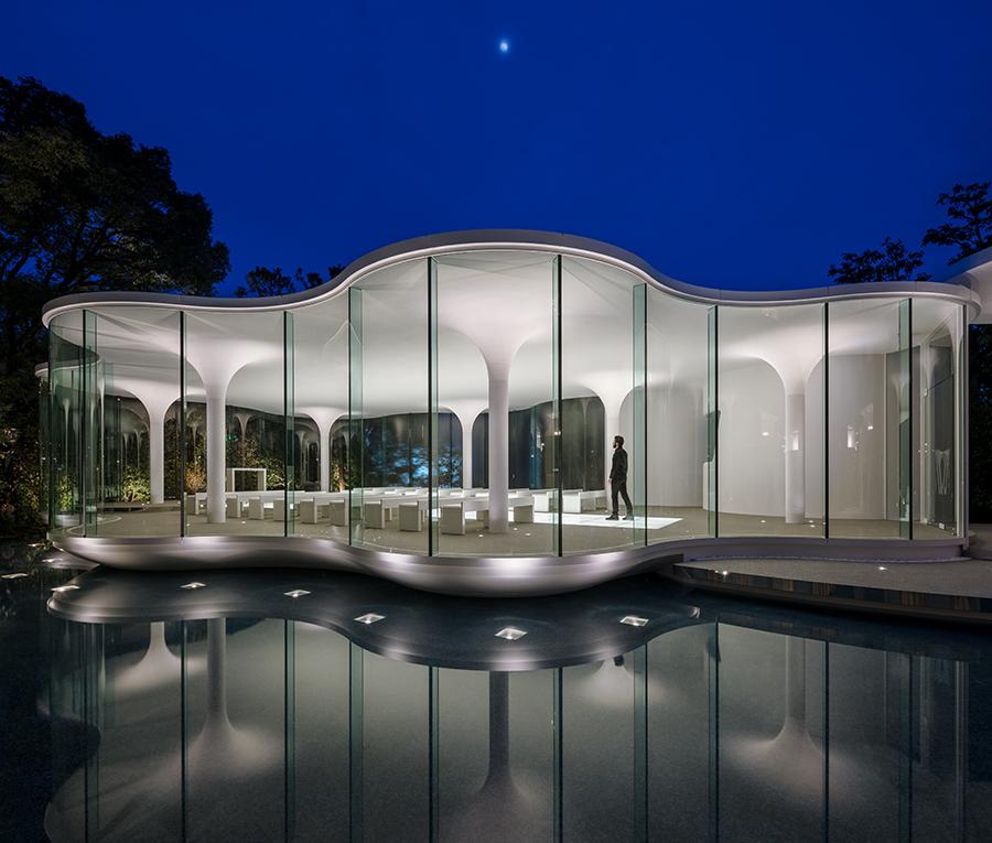 KTX archiLAB's head architect-designer, Tetsuya Matumoto, describes the chapel's reflection in the water as "visually satisfying". (Photo: Stirling Elmendorf, courtesy of KTX archiLAB)