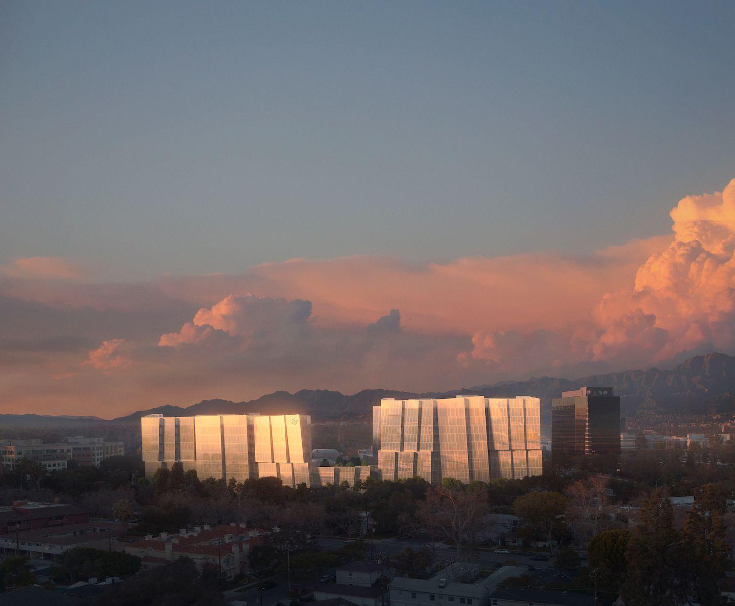 Frank Gehry Designs New Warner Bros Office In Los Angeles