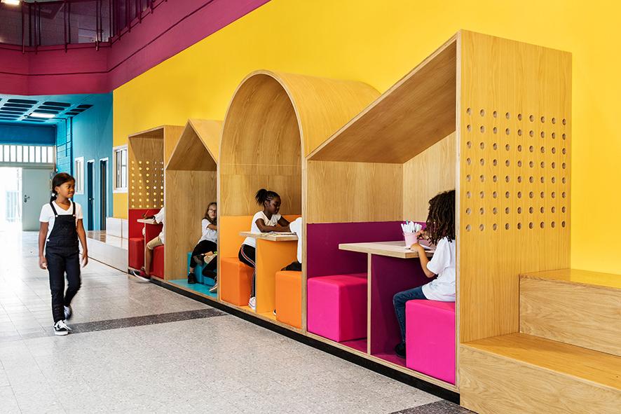 以色彩塑造未来：為難民兒童設計的現代化學習空間
