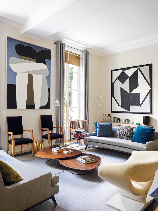 Inside a Parisian Abode Filled with Sculptural Aesthetics