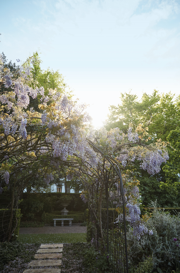 private gardens on Sloane Street