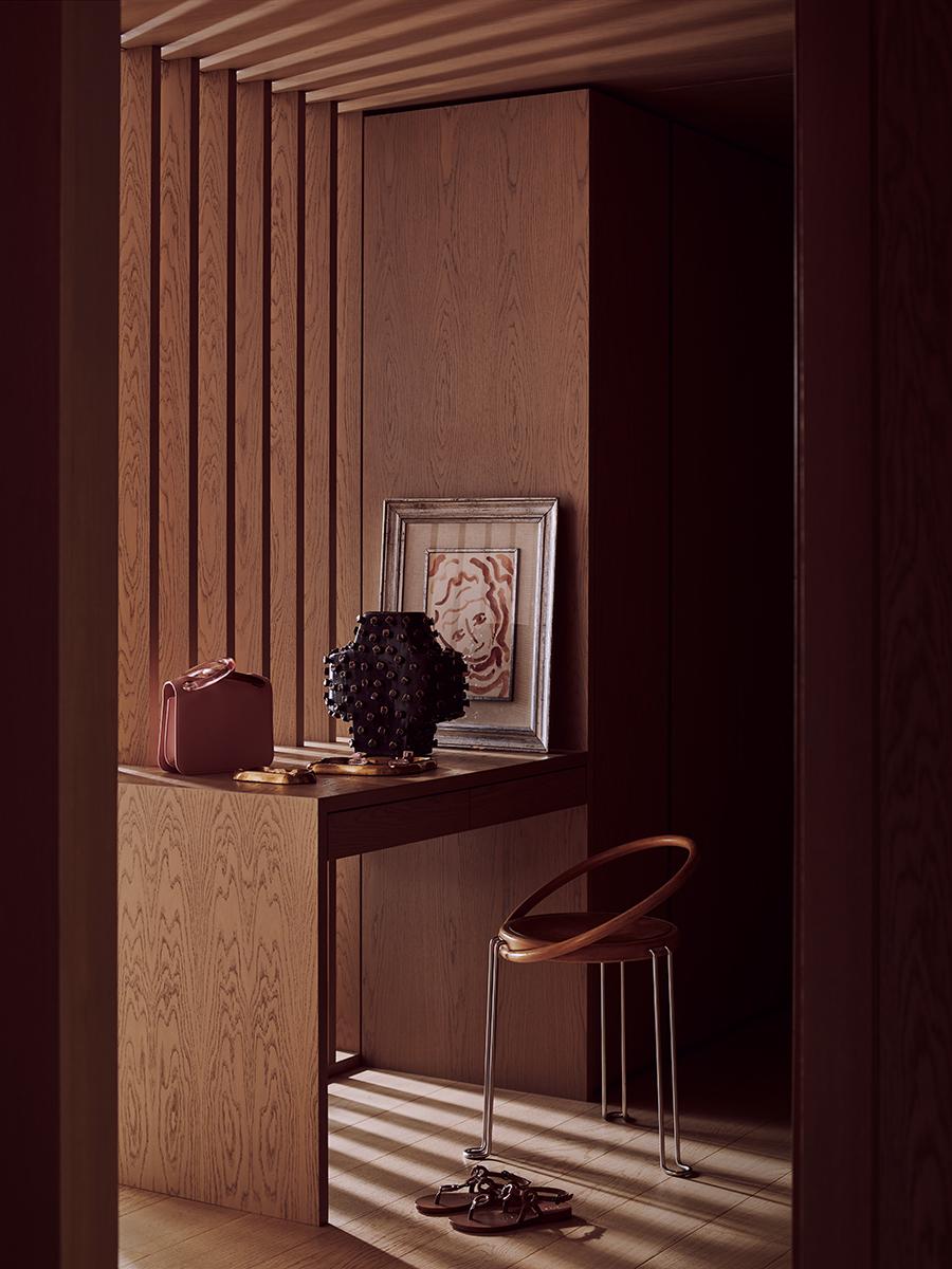 Another corner of the master bedroom. (Photo: Michael Sinclair, styling: Olivia Gregory)