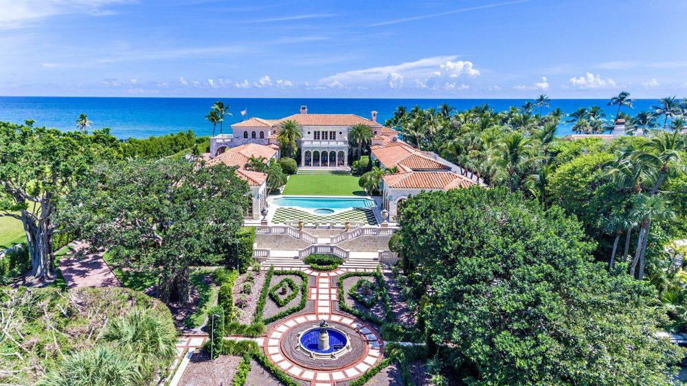 This Palm Beach Mansion Fuses Old-Time Grandeur with Oceanfront Tranquility