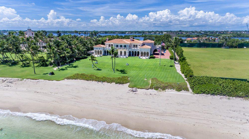 This Palm Beach Mansion Fuses Old-Time Grandeur with Oceanfront Tranquility