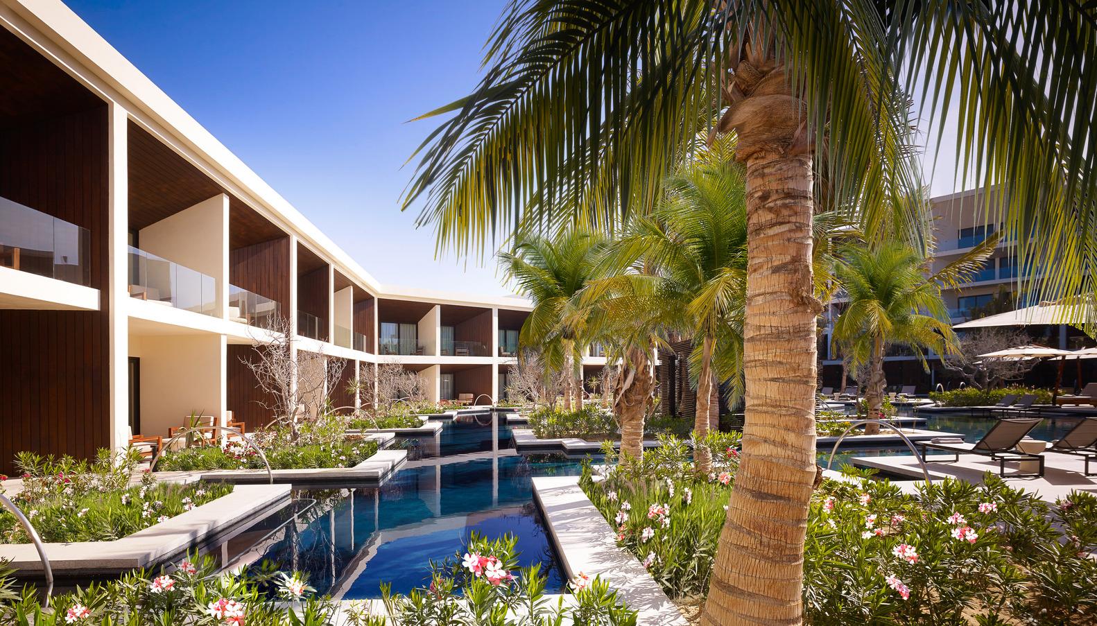 【墨西哥豪華度假酒店】充滿精緻極簡的細節 日落下飽覽太平洋遠景