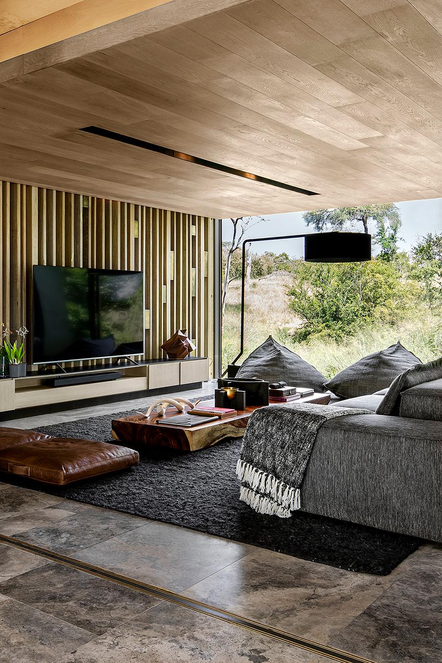 A Modern Luxe Approach to Safari-Style Architecture at Cheetah Plains Game Lodge 