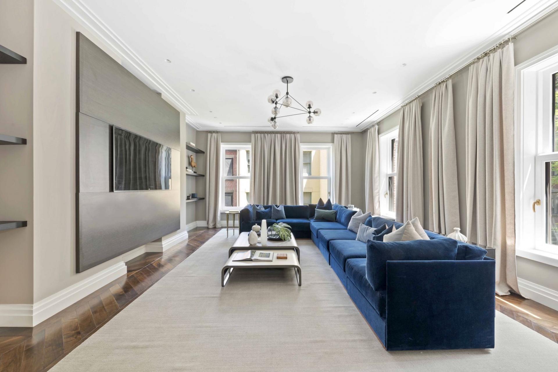 Gloria Vanderbilt’s Newly Restored Manhattan Townhouse Evokes The Glamorous Gilded Age  