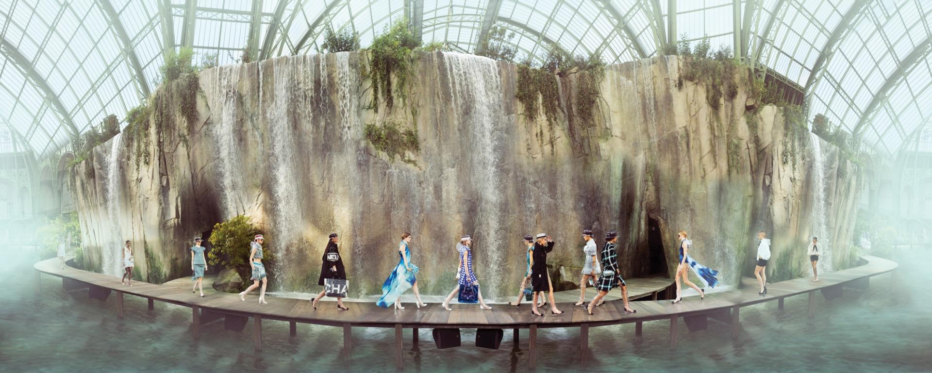 A Look Back At The Most Stunning Sets Karl Lagerfeld Created For Chanel