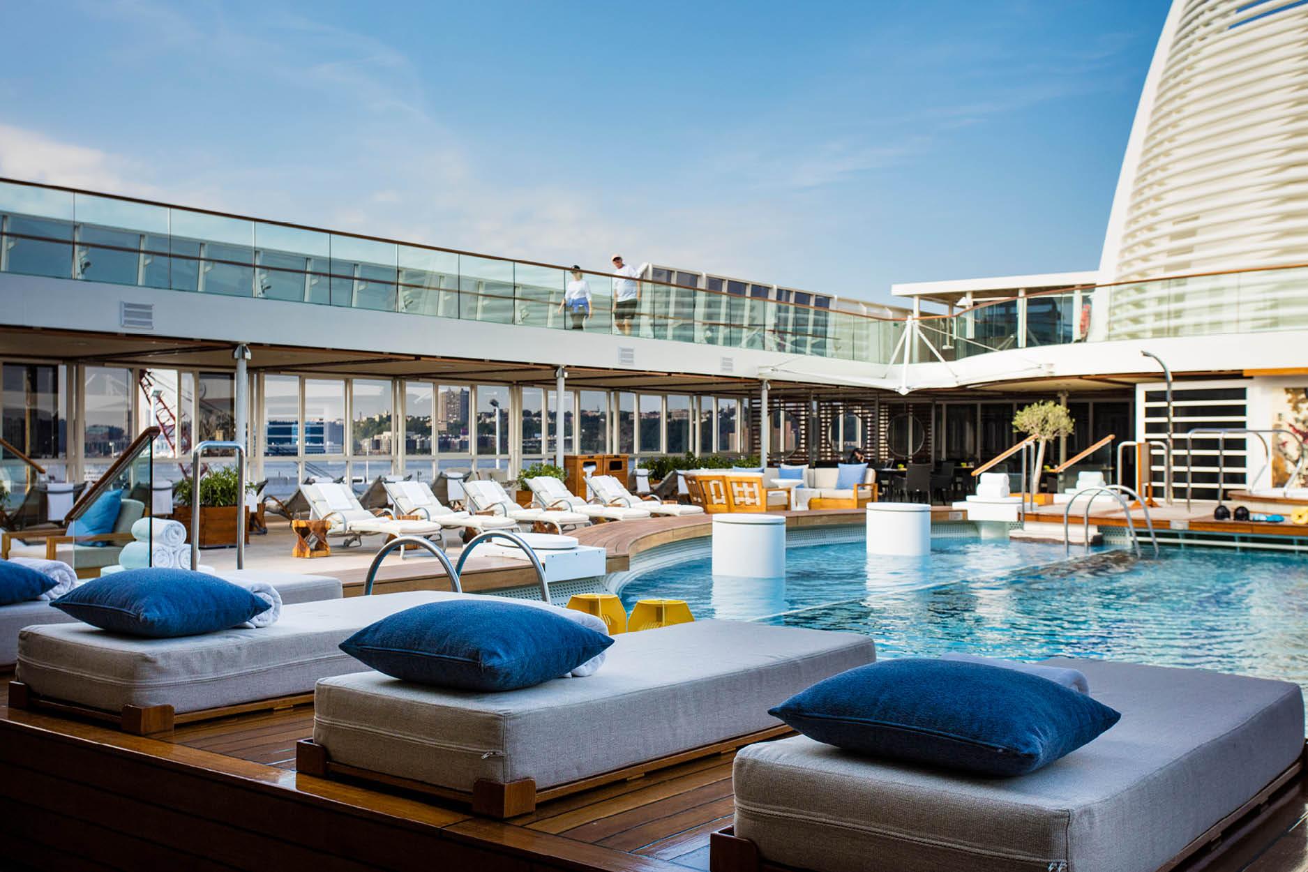 Luxe Living At Sea