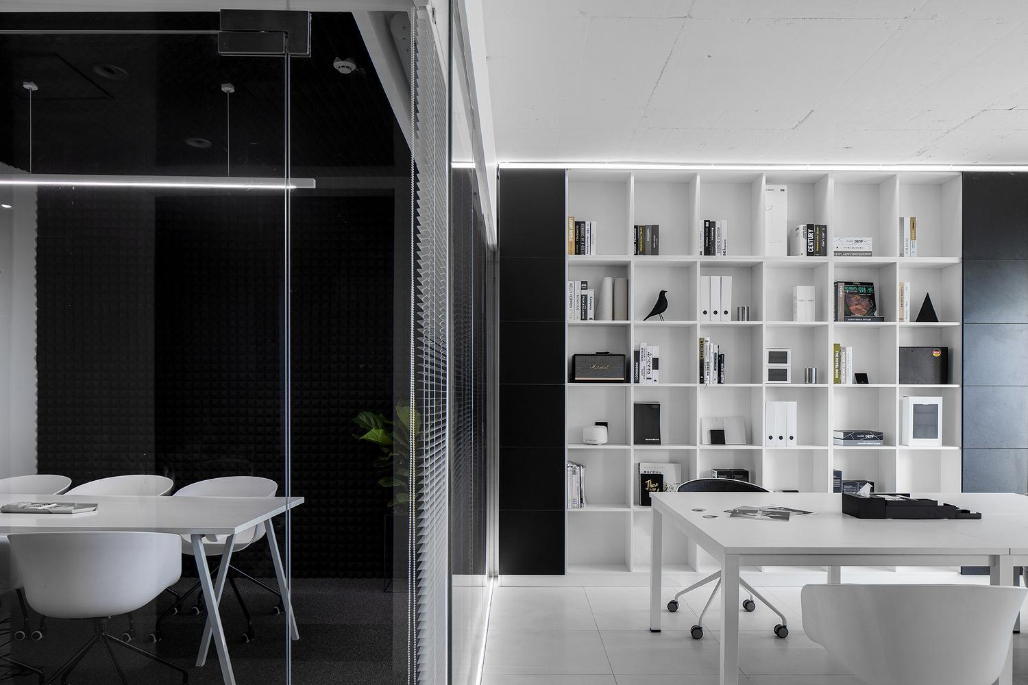以「知識白」貫穿空間 展現辦公空間設計新理念