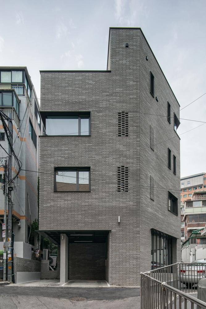 【首爾家居空間大改造】 專為一家三口生活模式 打造的溫馨現代住宅