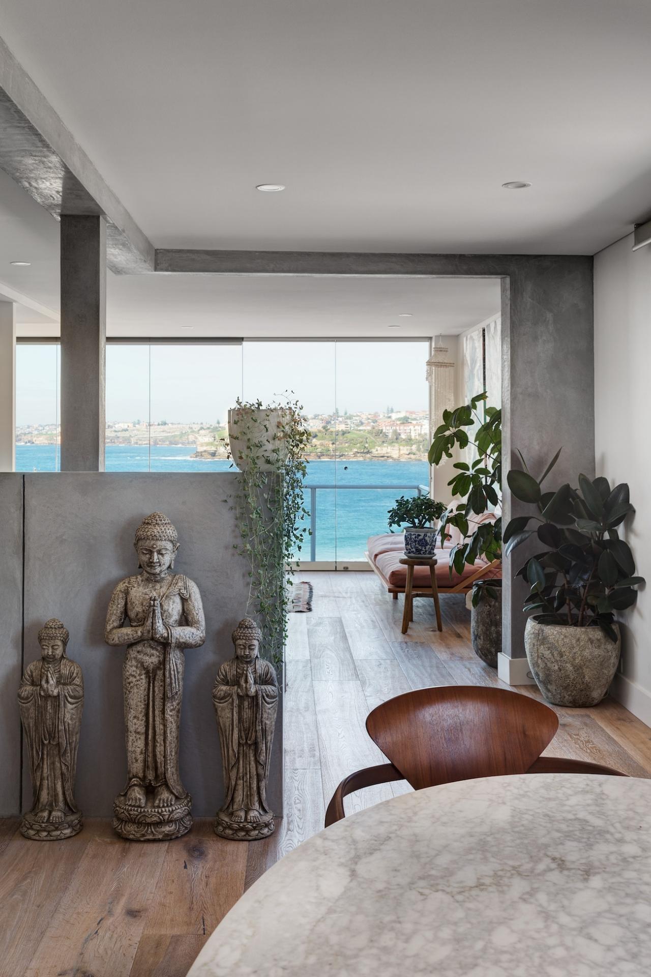 Inside A Zen-Filled Penthouse on Sydney's Bondi Beach