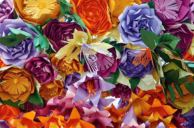 Living Well With Colour: Amazing Paper Flowers For Your Garden Party