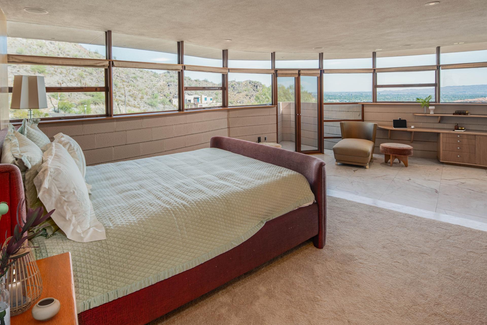 Inside Legendary Designer Frank Lloyd Wright’s Final Home 