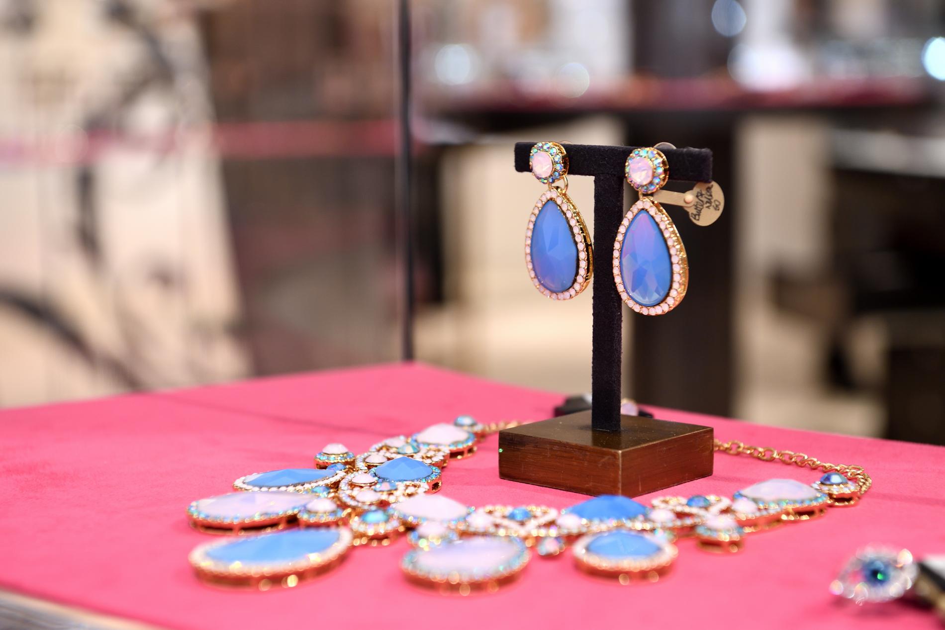 Princess Diana’s Jeweller Simon Wilson Unveils Pop-Up At IFC