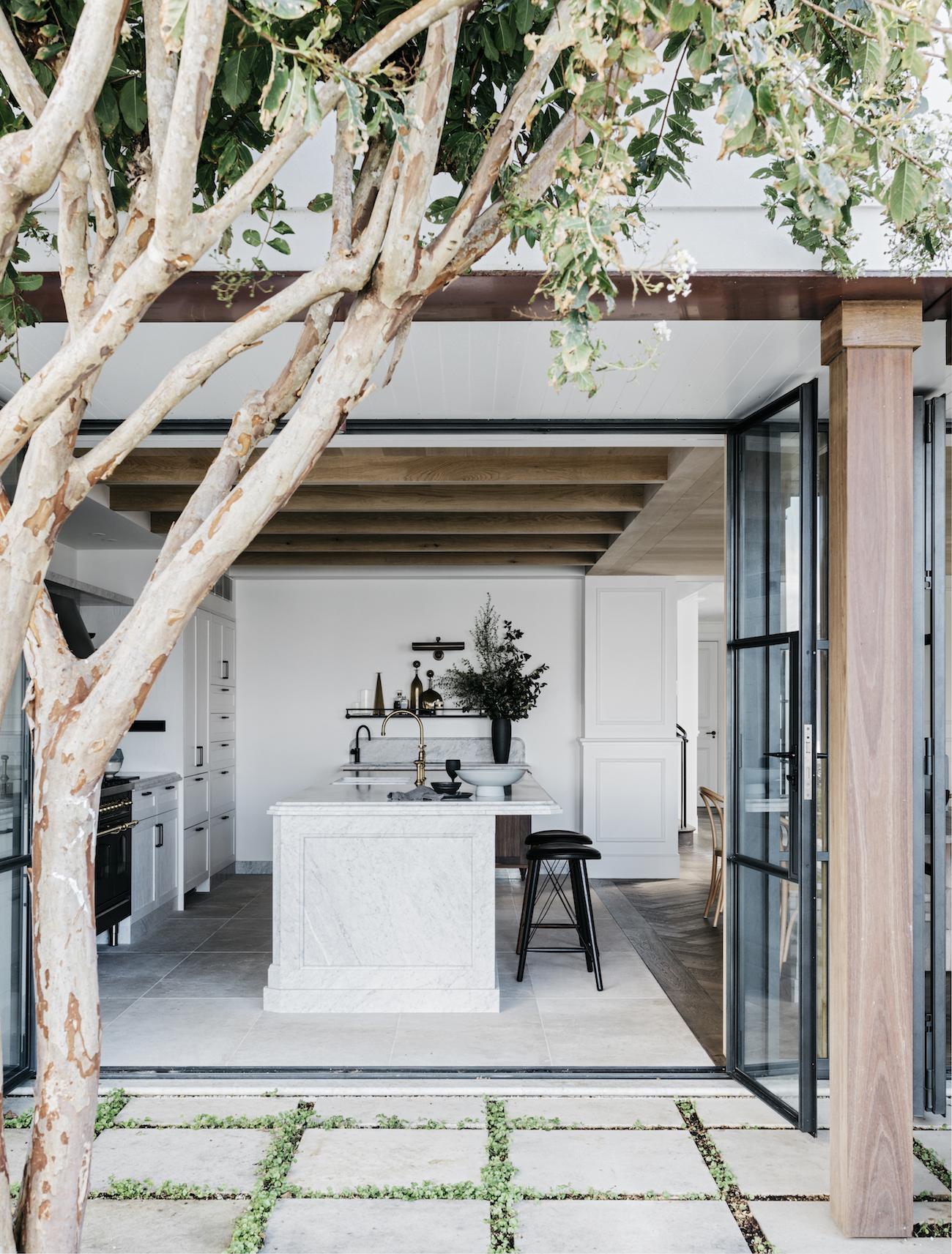 Bucolic Dream: A Beachfront Oasis Along Sydney’s Palm Beach