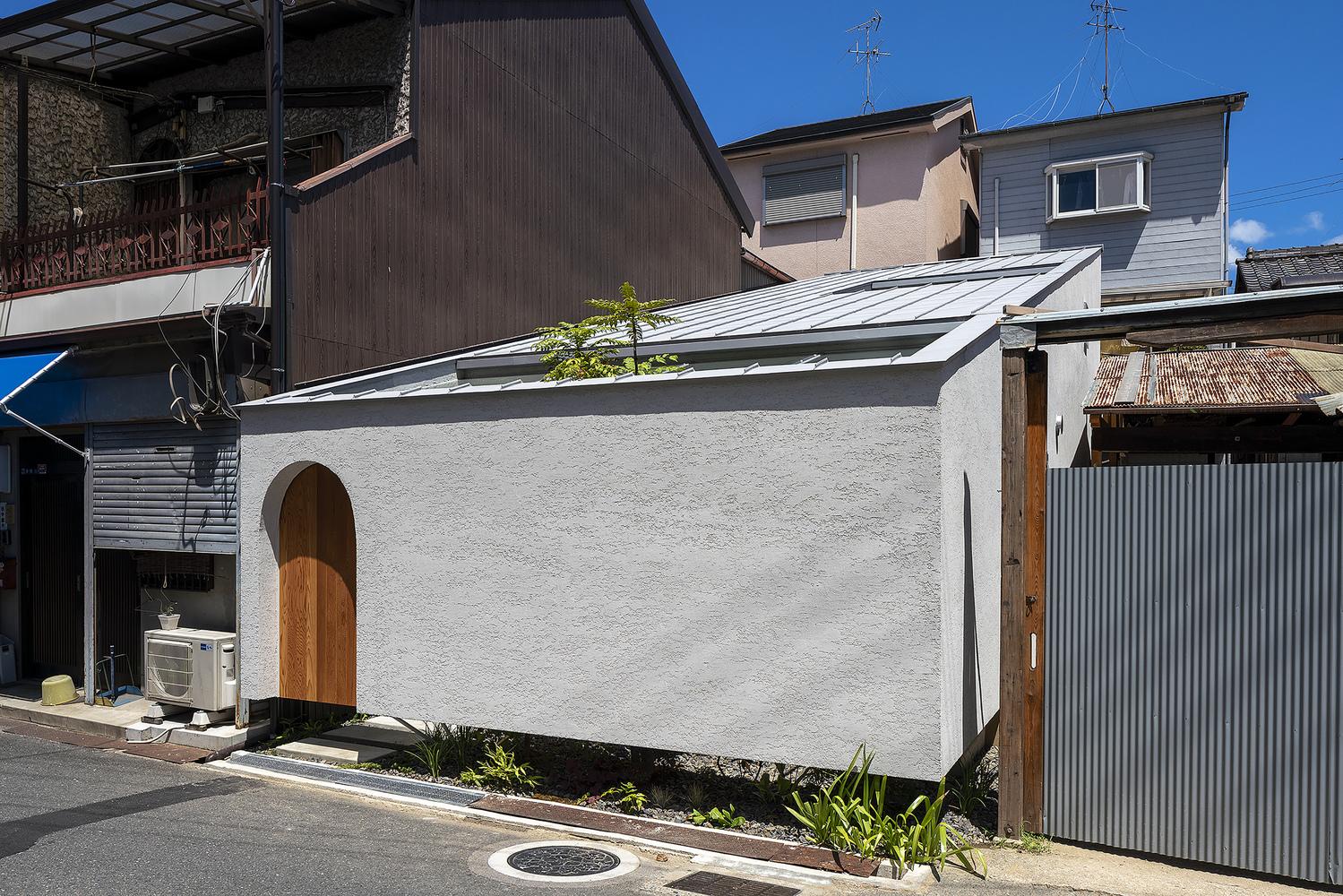 讓人嚮往午後悠閒的庭院！細節中散發異國情調的日本新潮家居 