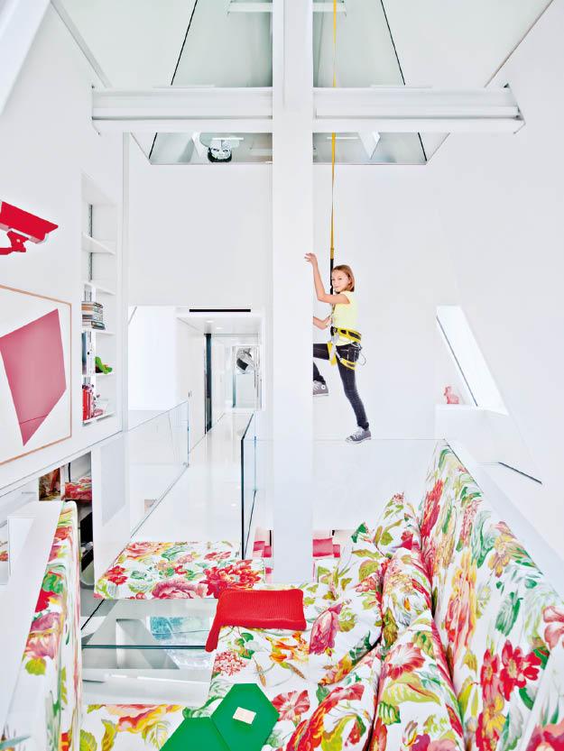 An Unusual Manhattan Penthouse Transformed into a Playful Abode