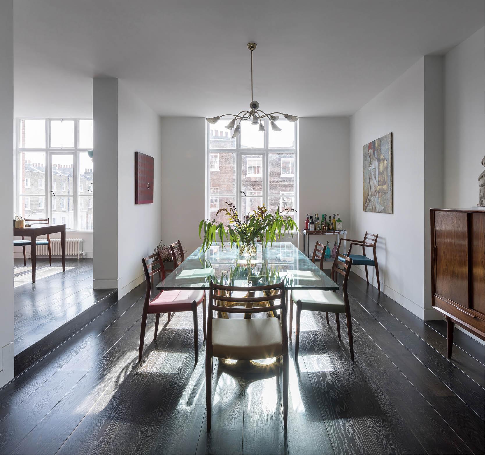 This Refurbished Victorian London Flat Showcases an Extensive Art Collection