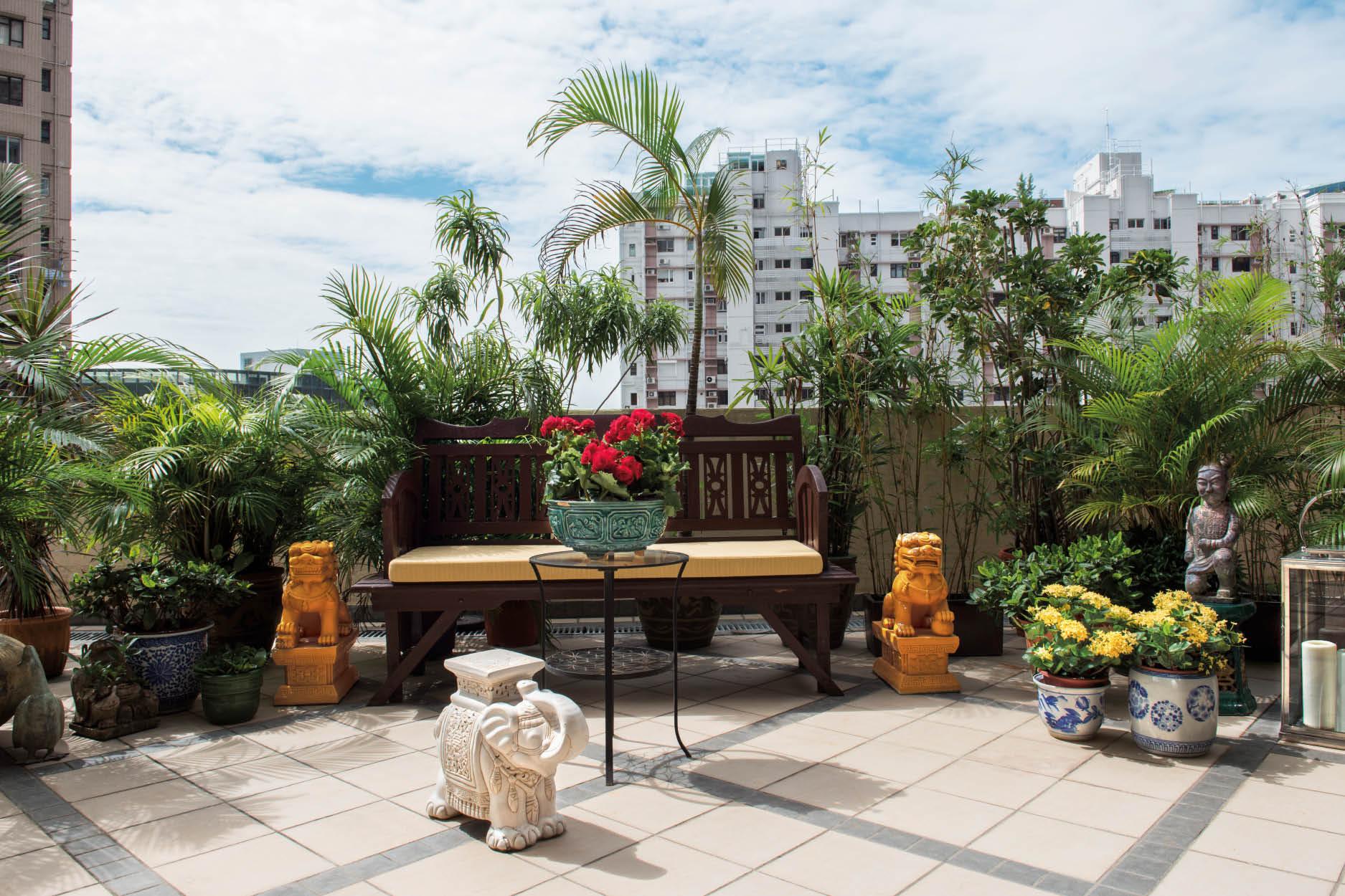 Inside an Airy, Festive Apartment in Pok Fu Lam