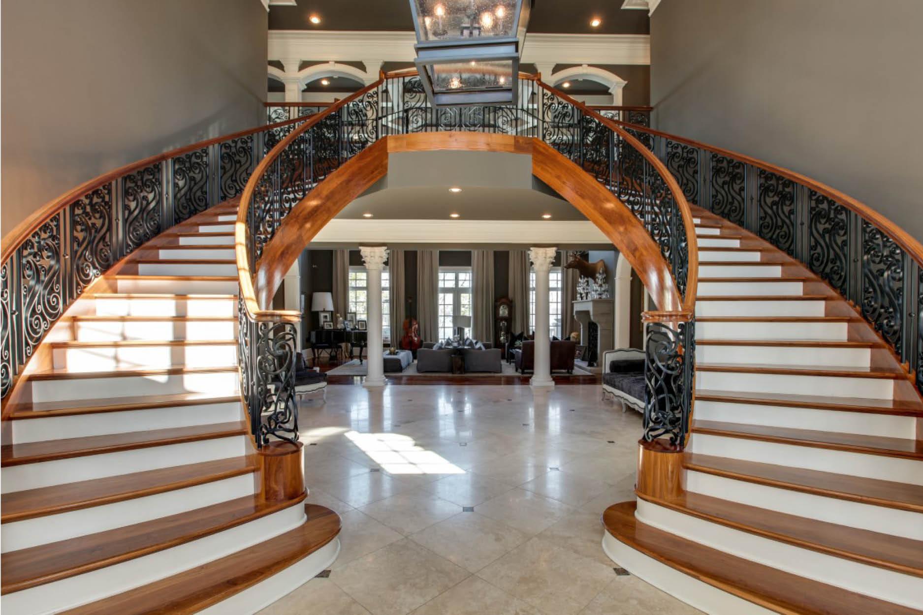 Step Inside Kelly Clarkson's Stunning Tennessee Lakeside Mansion