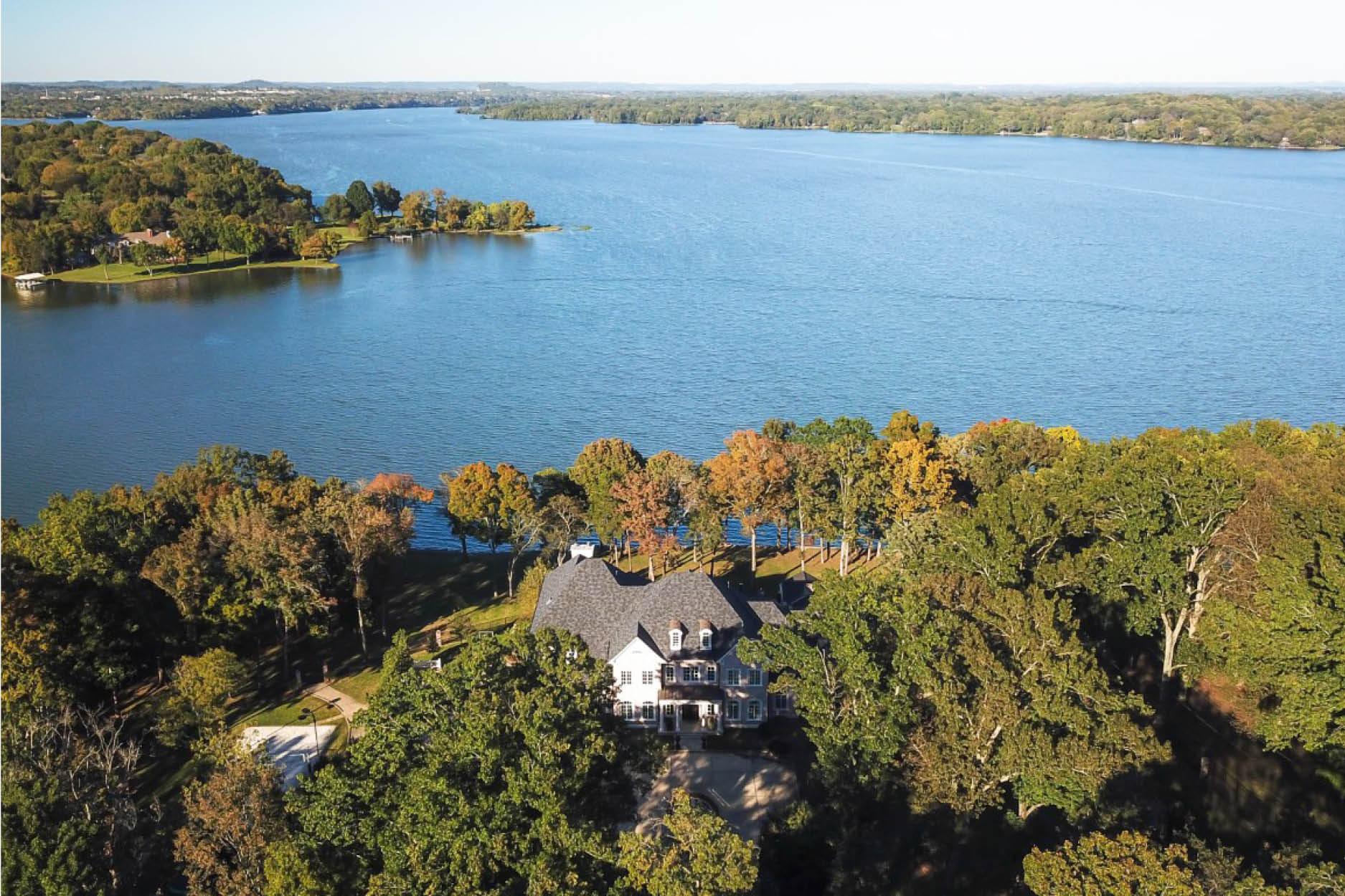 Step Inside Kelly Clarkson's Stunning Tennessee Lakeside Mansion