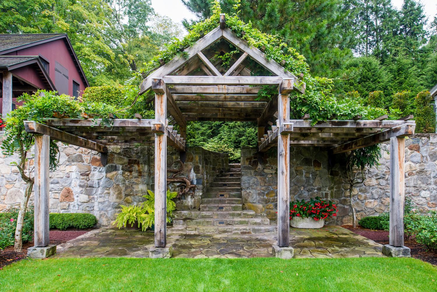 This Connecticut Property Is Enveloped By a Dreamlike Garden Oasis 