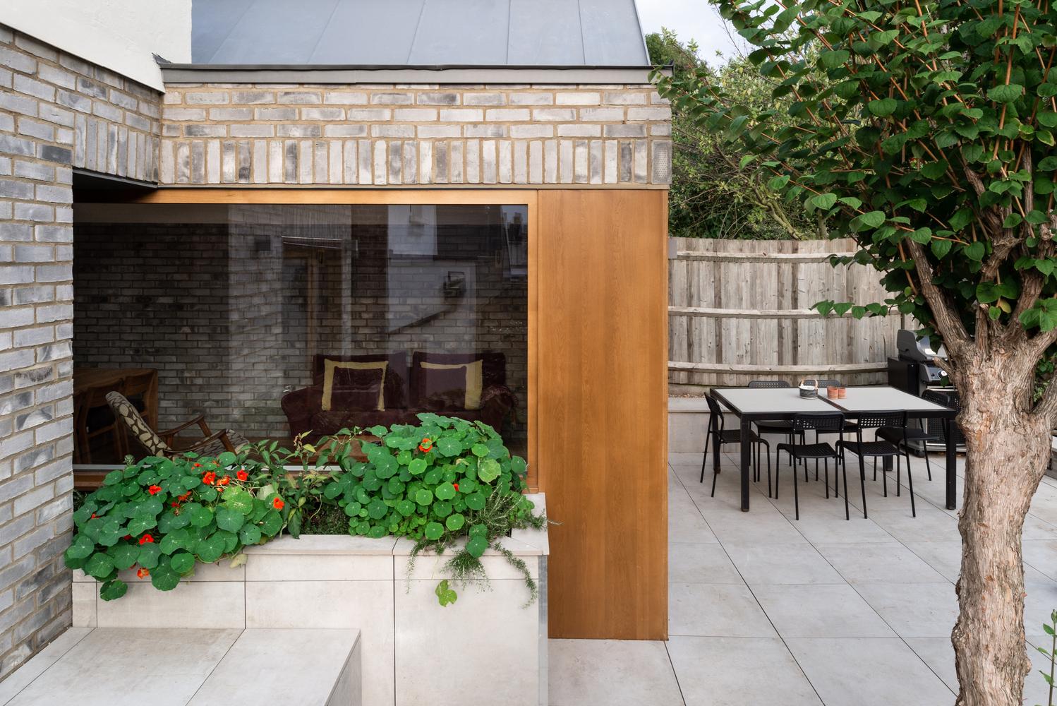 A South London Lair that is Revitalised by Greenery