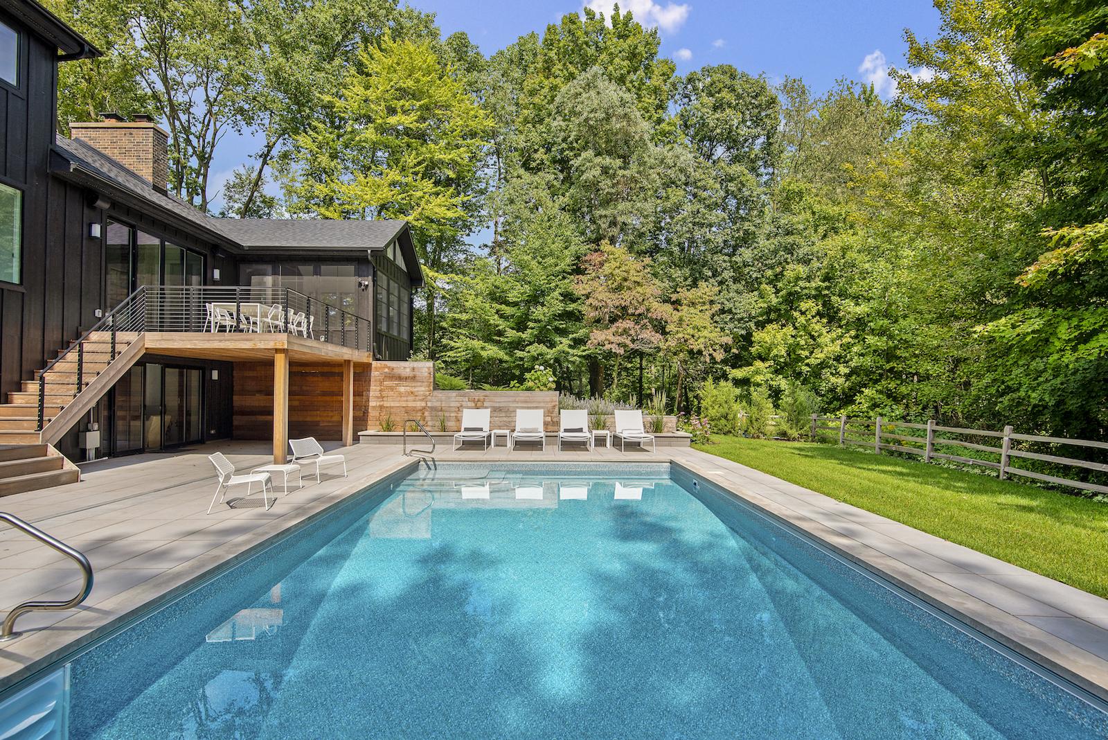 A Farmhouse Transformed into a Modern Respite for a Chicago Family