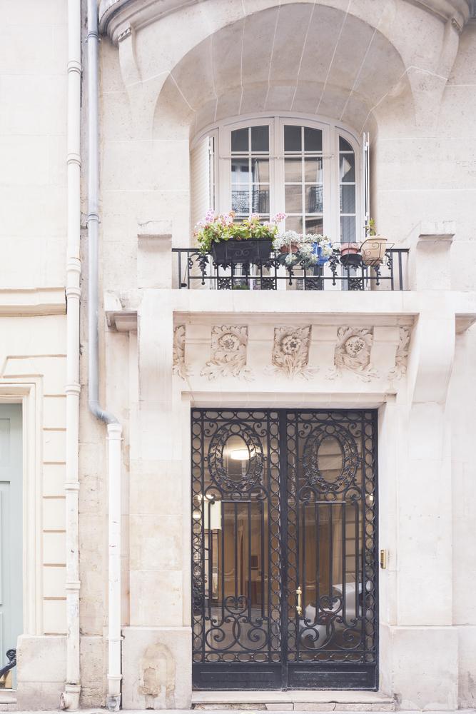 打造法式優雅家居3大秘訣！一窺巴黎年輕夫婦的時尚住宅