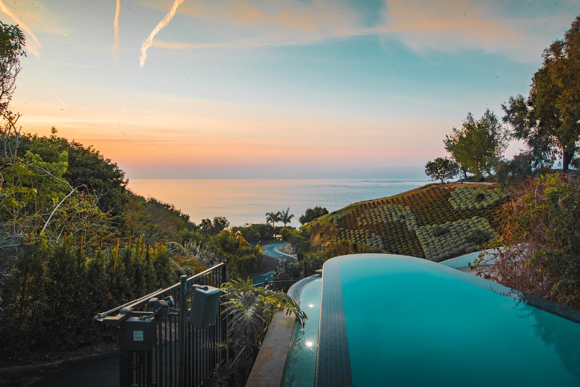 Inside a Magnificent All-White Mansion in Malibu