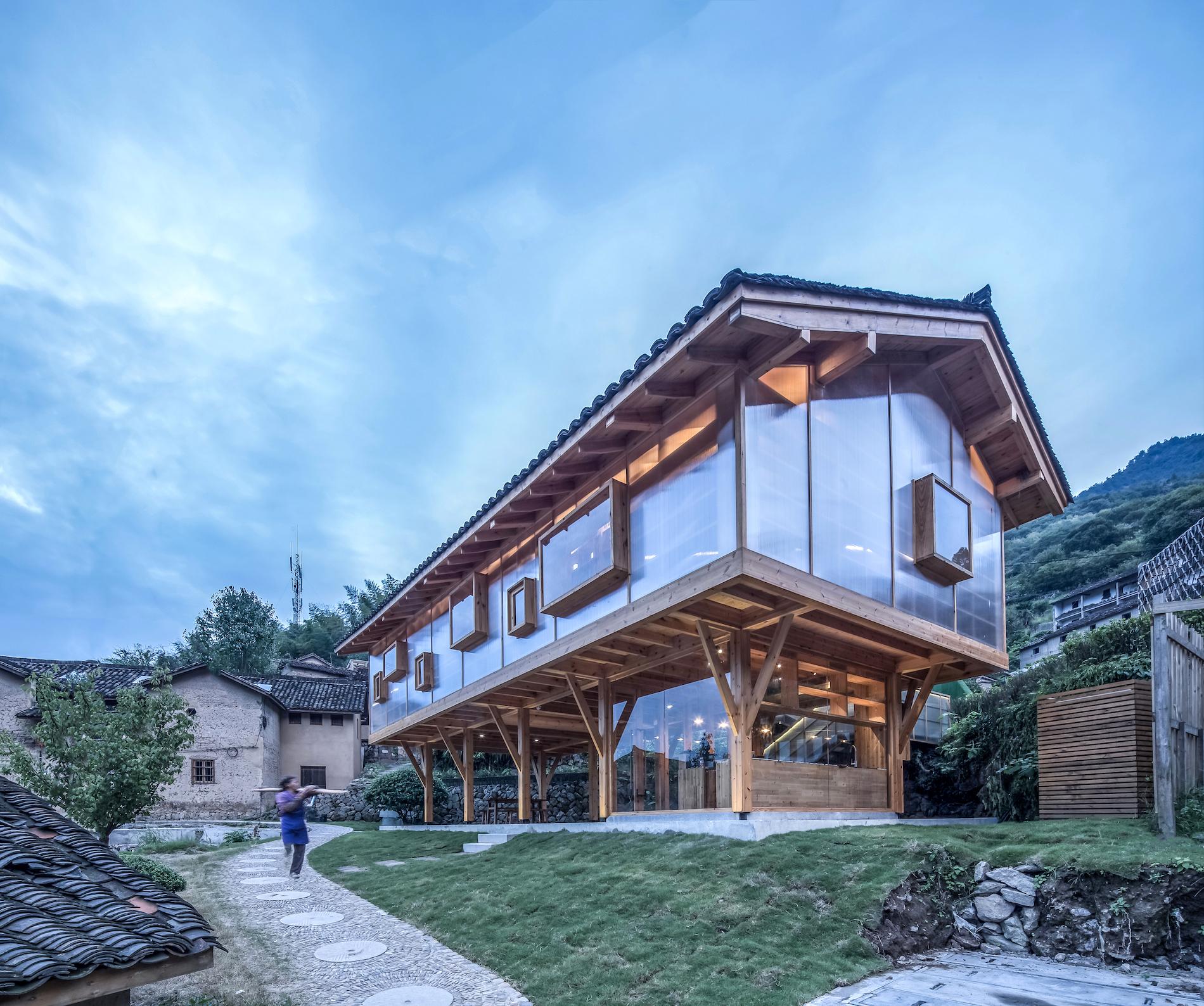 A Wood-Framed Oasis Nestled in an Ancient Mountain Forest in Wuyi